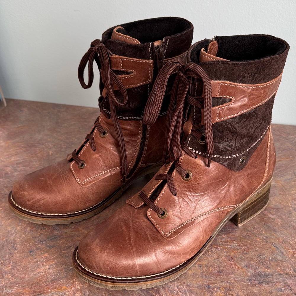 Dromedaris Kara Leather/Suede Boots, Sz 41 (9.5-10)